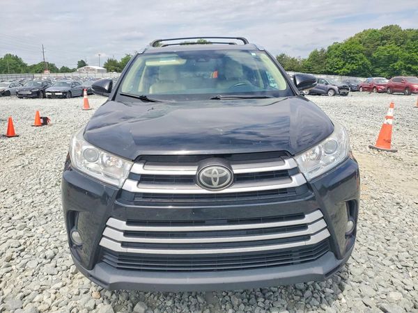 2017 TOYOTA HIGHLANDER SE/XLE