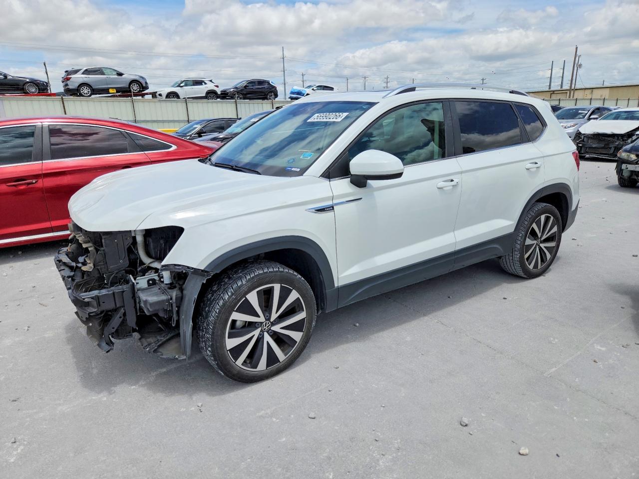 2023 VOLKSWAGEN TAOS SE w/Sunroof Pkg.