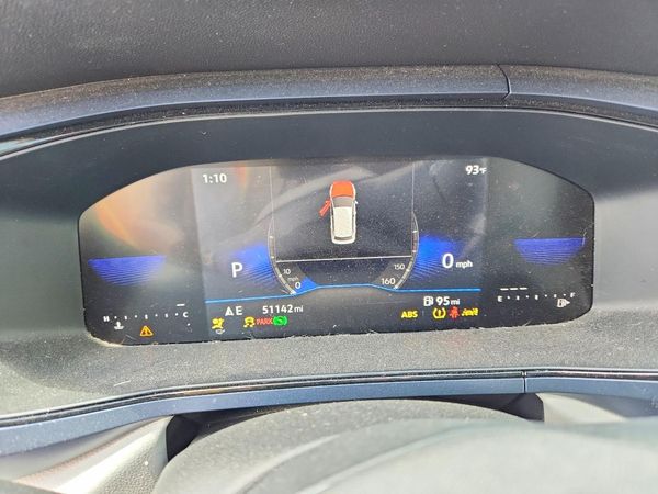 2023 VOLKSWAGEN TAOS SE w/Sunroof Pkg.