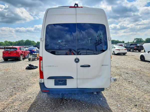 2022 MERCEDES-BENZ SPRINTER
