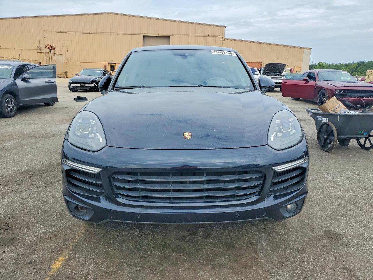 2017 PORSCHE CAYENNE