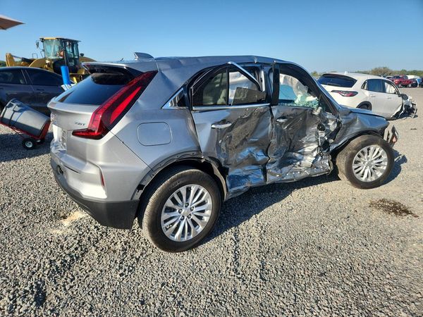 2024 CADILLAC XT4 Luxury