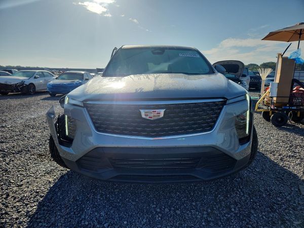 2024 CADILLAC XT4 Luxury