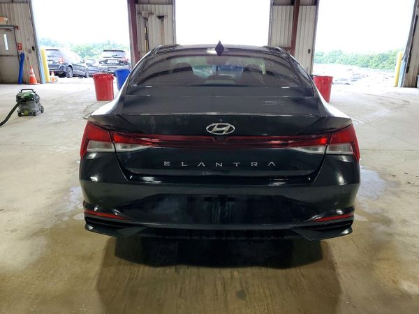2022 HYUNDAI ELANTRA SEL w/Convenience Pkg