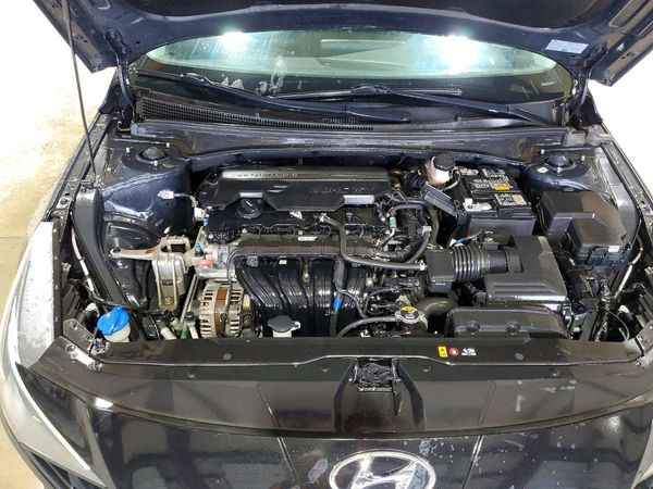 2022 HYUNDAI ELANTRA SEL w/Convenience Pkg