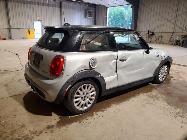 2014 MINI COOPER