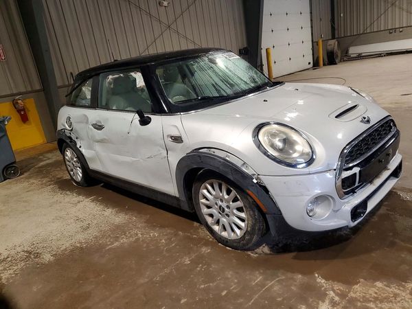 2014 MINI COOPER