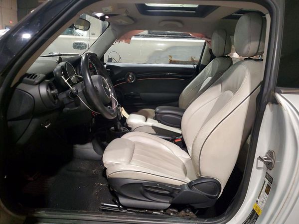 2014 MINI COOPER