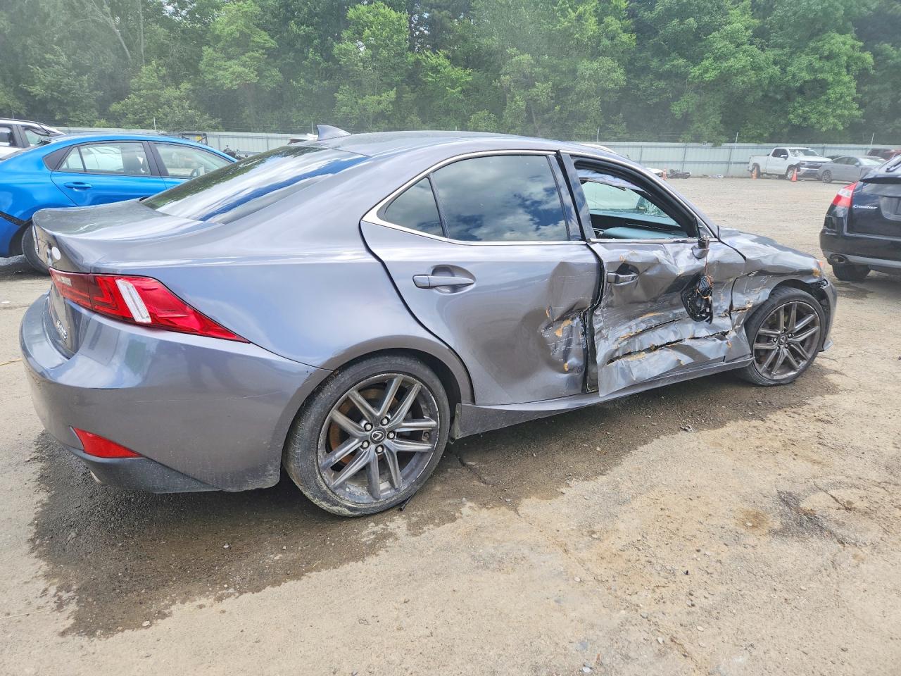 2016 LEXUS IS 200t