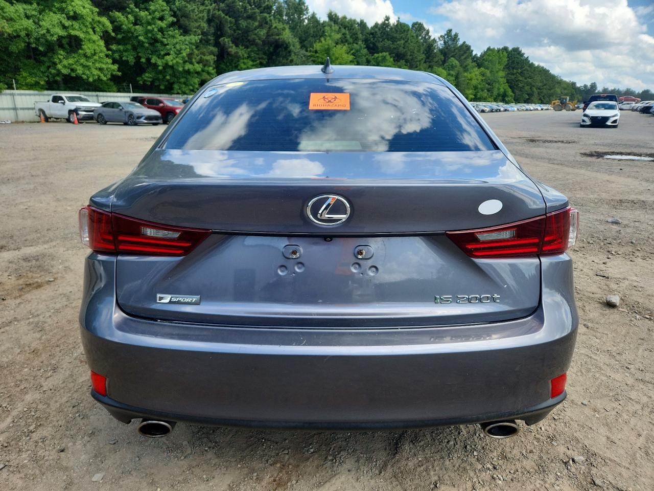 2016 LEXUS IS 200t