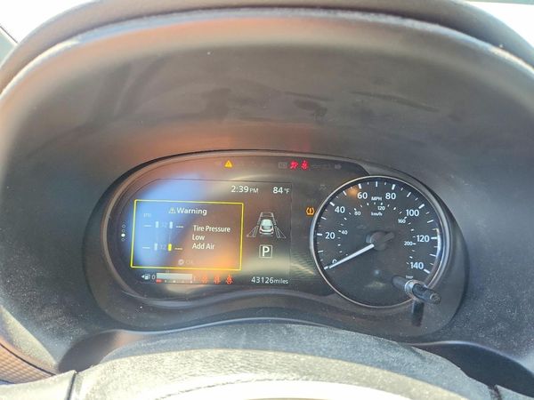 2024 NISSAN KICKS