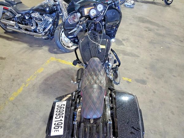 2015 HARLEY-DAVIDSON FLTRXS