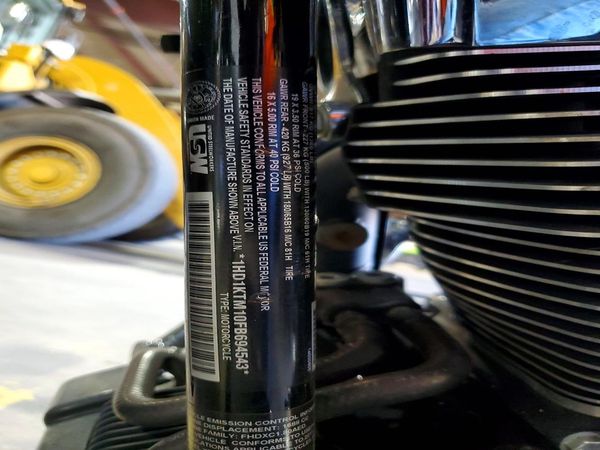 2015 HARLEY-DAVIDSON FLTRXS
