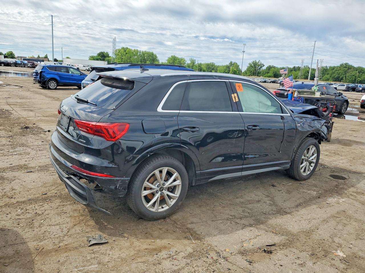 2025 AUDI Q3 S Line quattro Premium