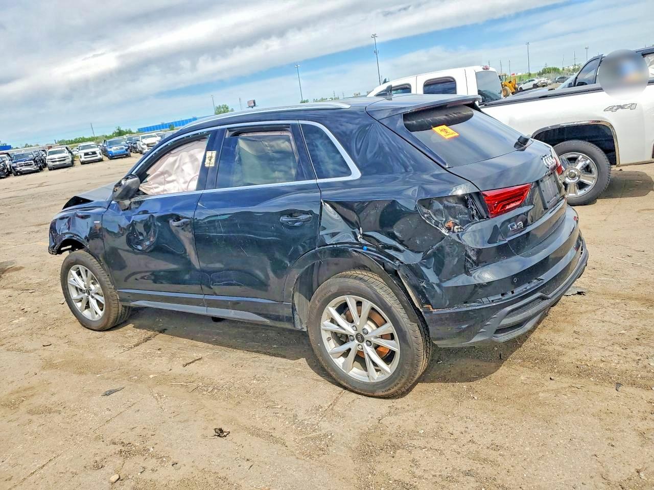 2025 AUDI Q3 S Line quattro Premium