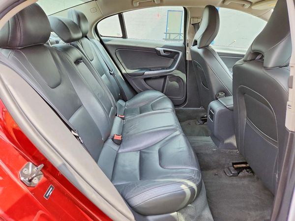 2013 VOLVO S60