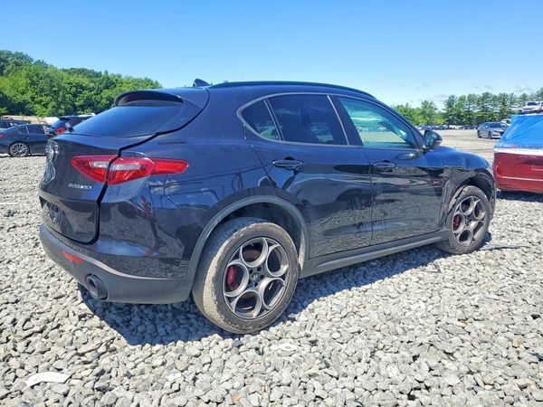 2022 ALFA ROMEO STELVIO AWD
