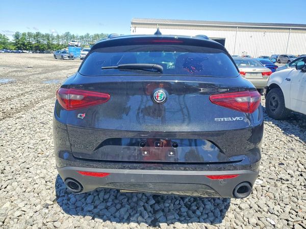2022 ALFA ROMEO STELVIO AWD