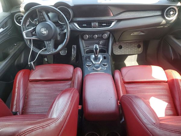 2022 ALFA ROMEO STELVIO AWD