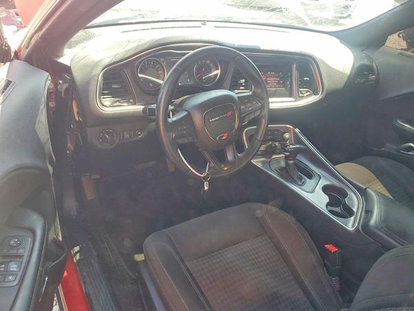 2016 DODGE CHALLENGER SXT