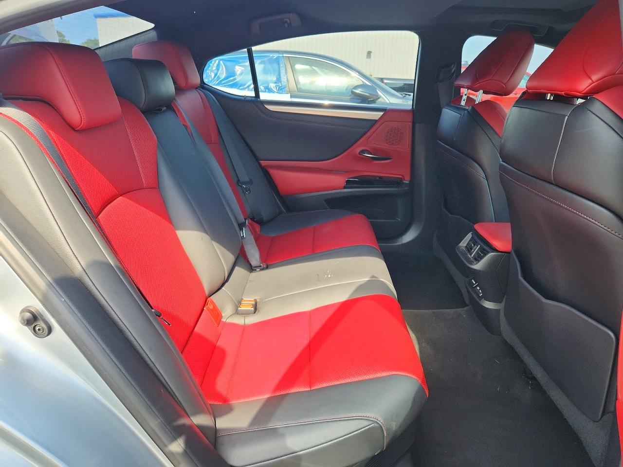 2022 LEXUS ES 300H 300h F Sport