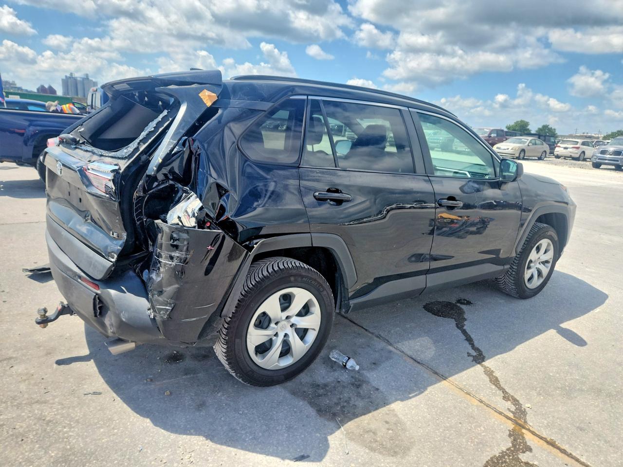 2021 TOYOTA RAV4 LE