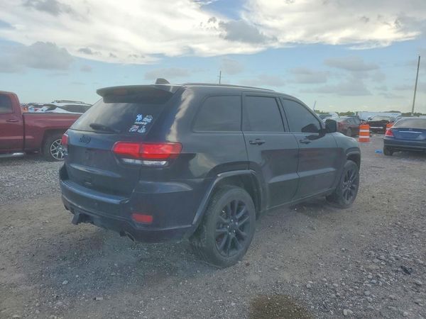 2020 JEEP GRAND CHEROKEE LAREDO 4X4