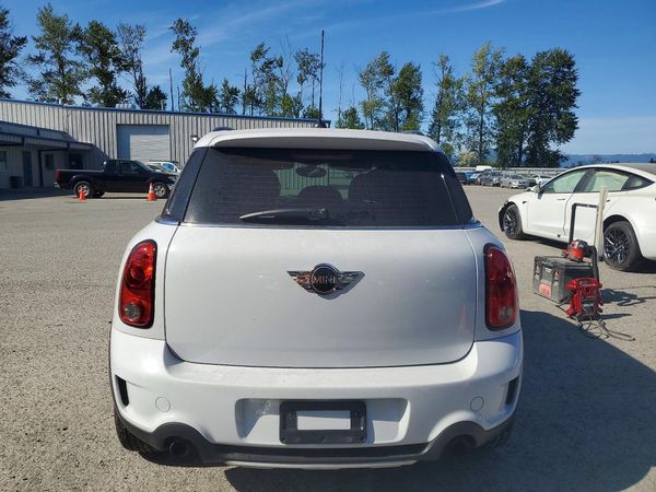 2016 MINI COOPER