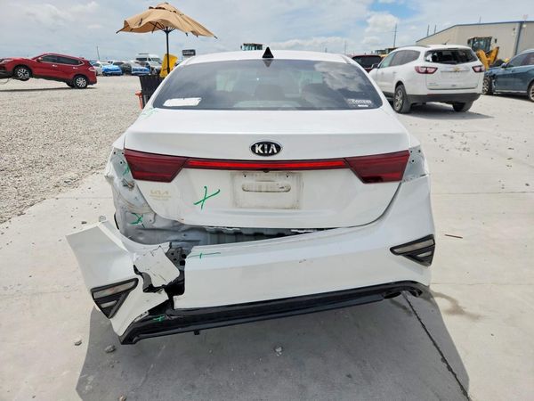 2021 KIA FORTE FE, LXS