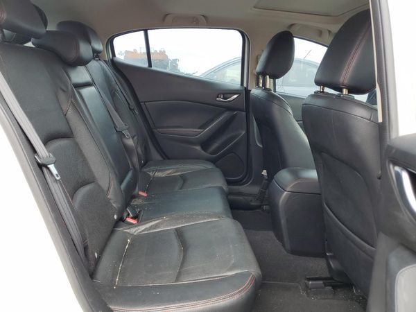 2014 MAZDA 3