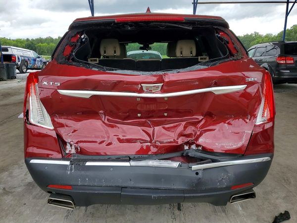 2017 CADILLAC XT5 Luxury