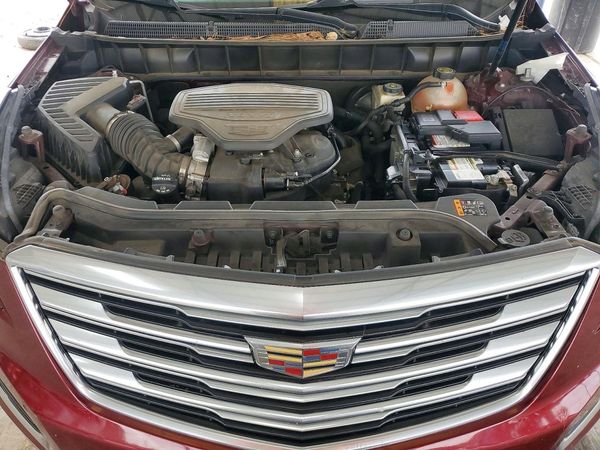 2017 CADILLAC XT5 Luxury