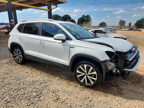 2023 VOLKSWAGEN TAOS SE