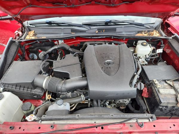 2019 TOYOTA TACOMA SR5