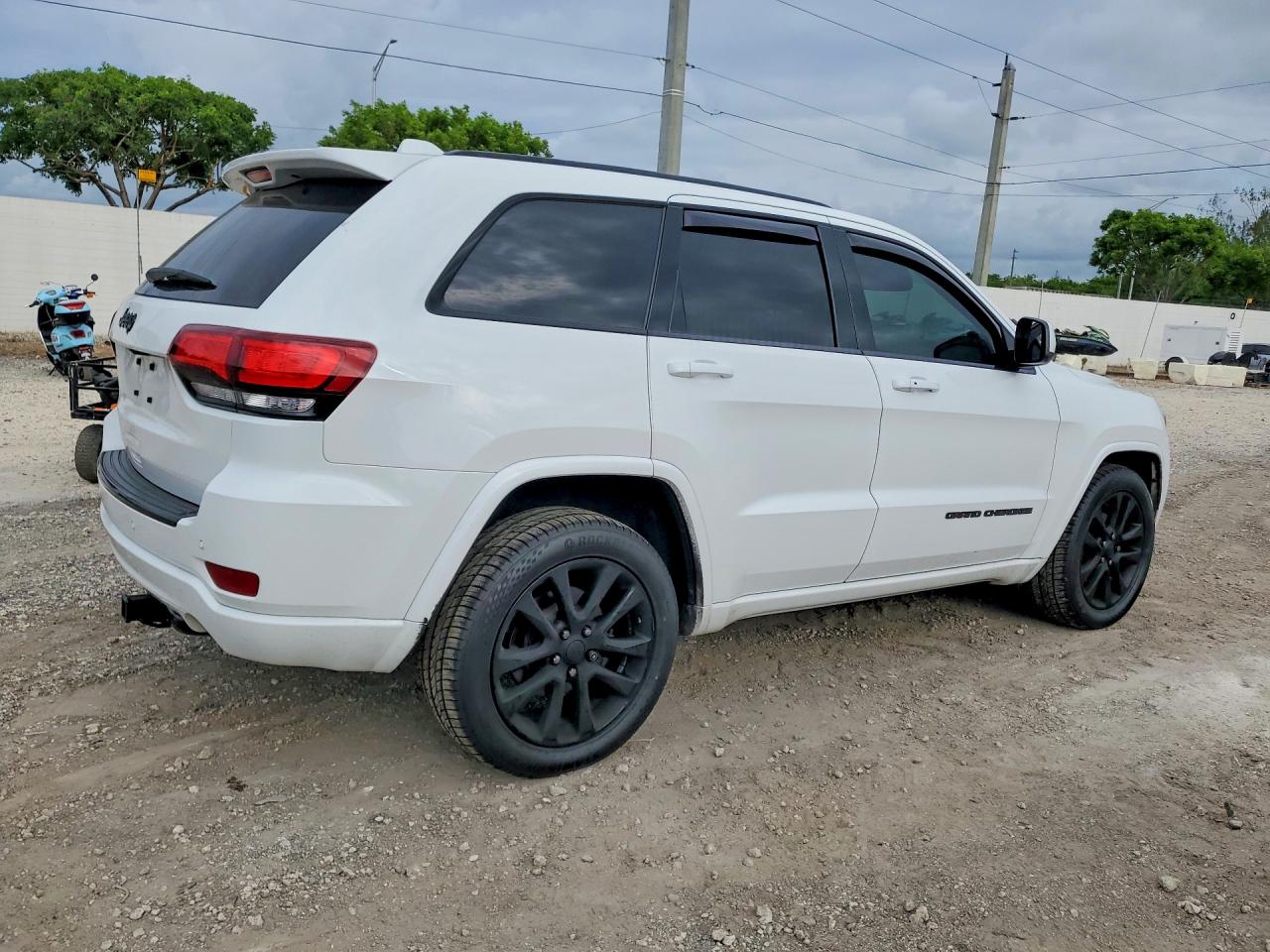 2018 JEEP GRAND CHEROKEE LAREDO 4X4
