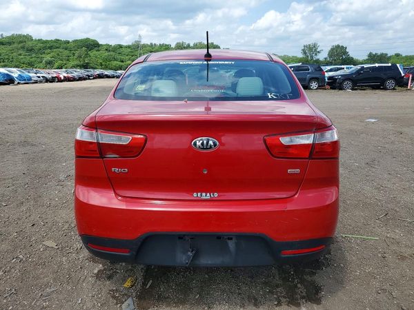2013 KIA RIO