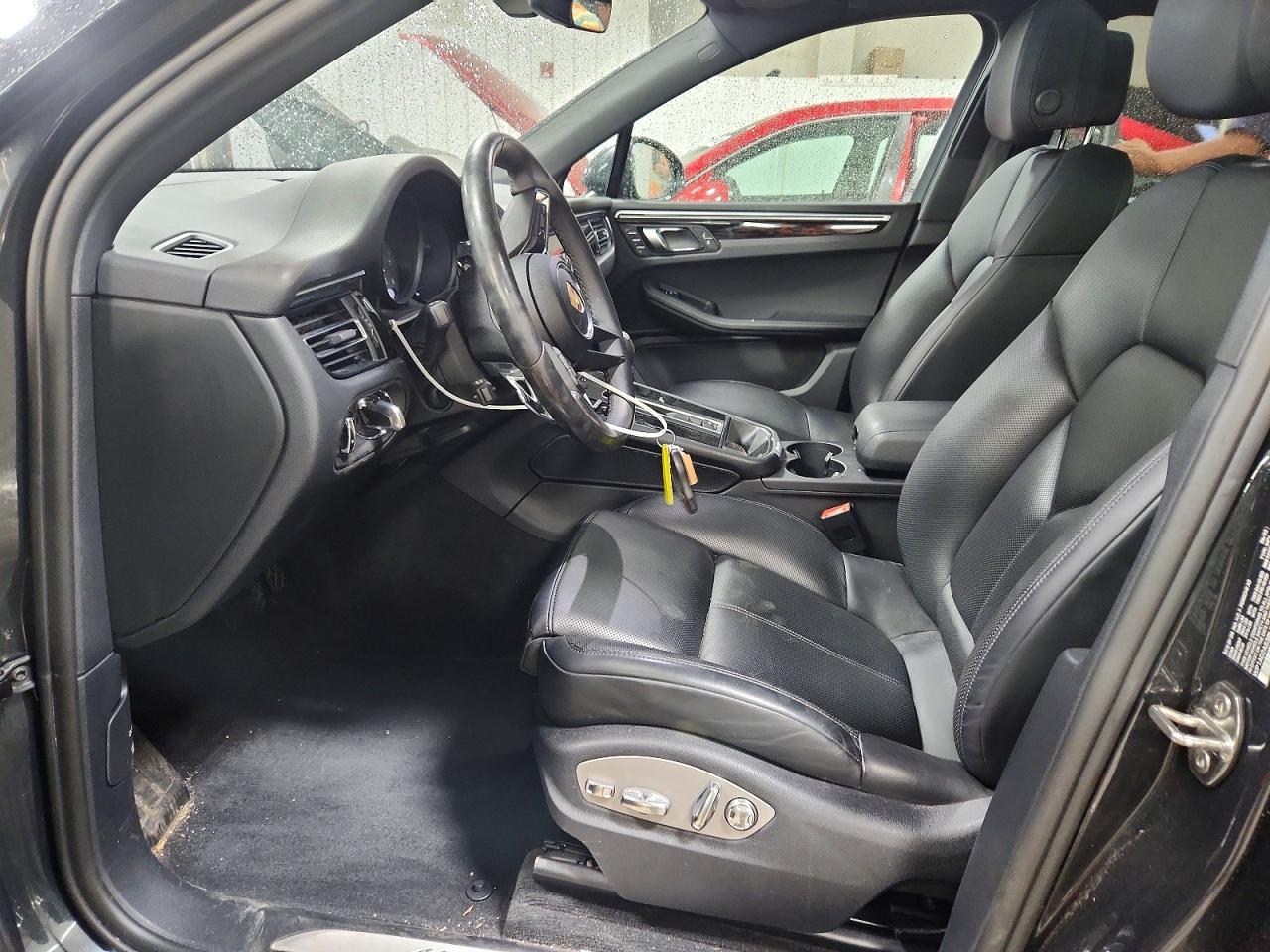 2023 PORSCHE MACAN S