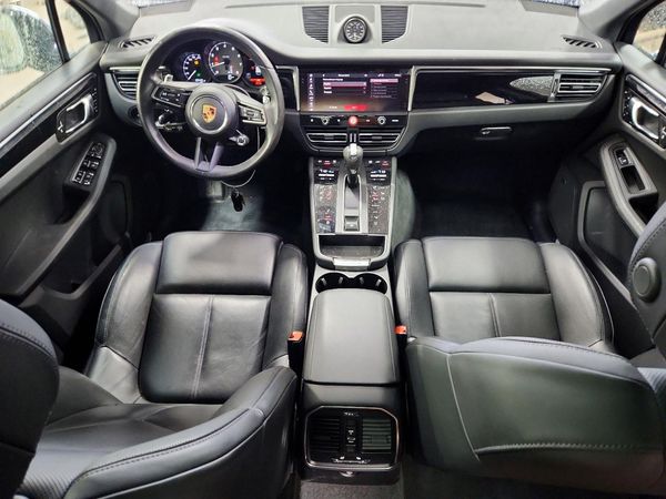2023 PORSCHE MACAN S