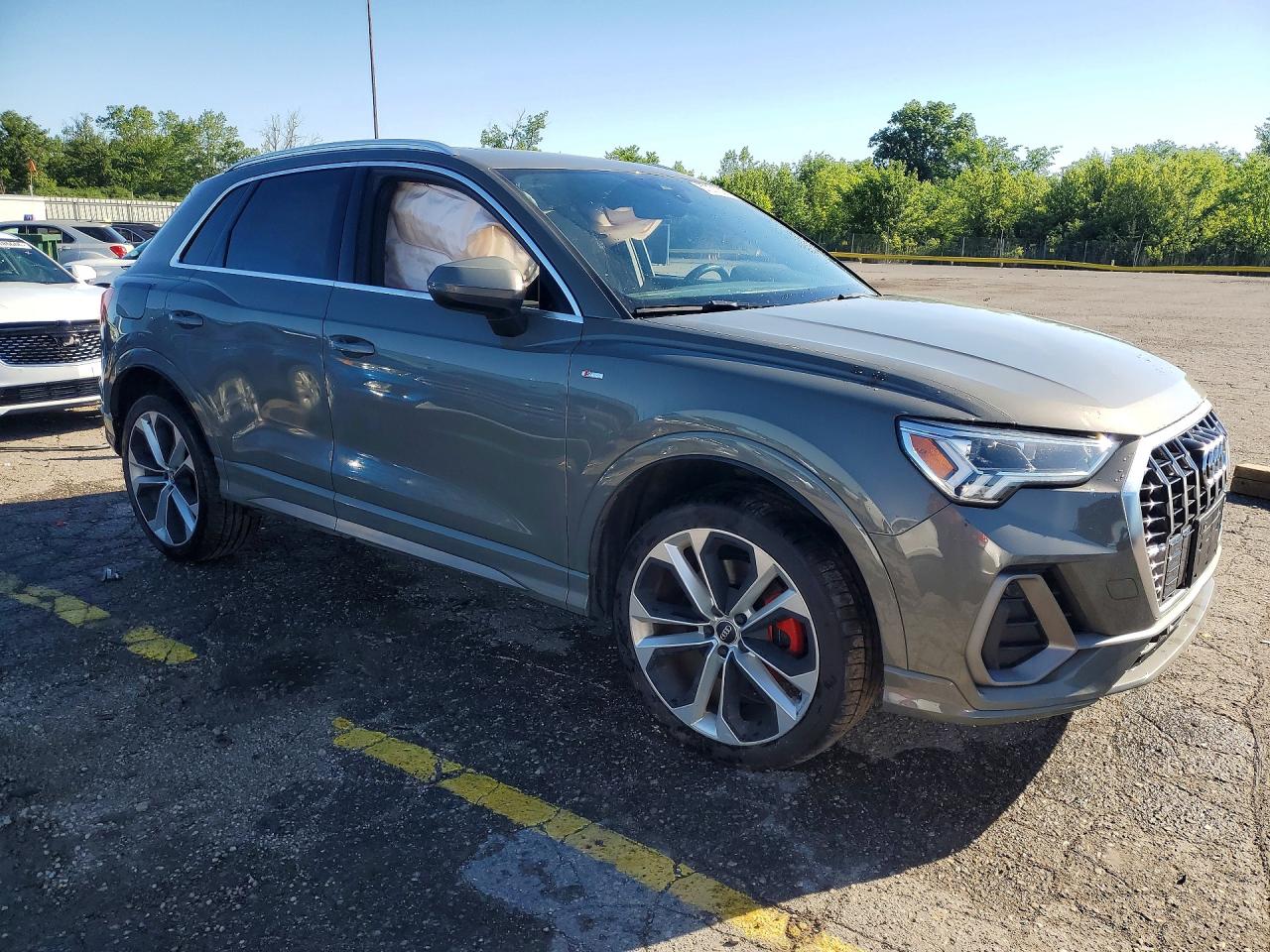 2019 AUDI Q3