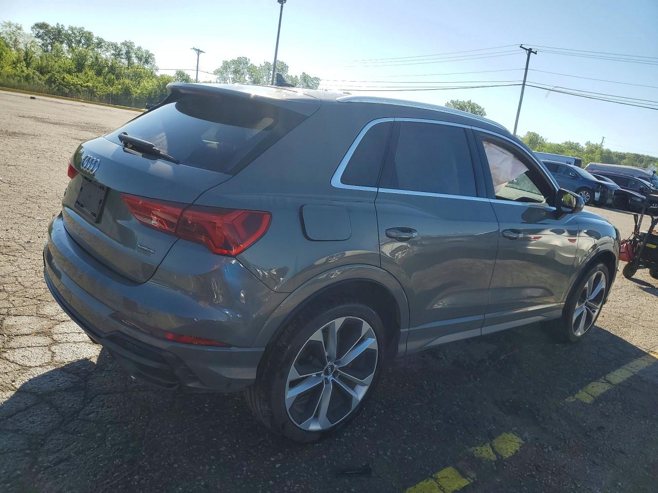 2019 AUDI Q3