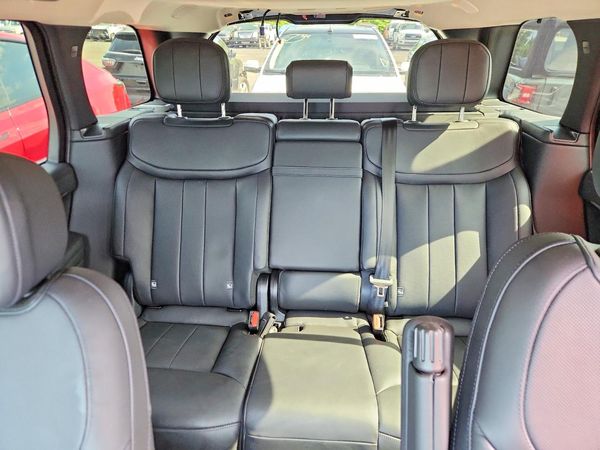 2025 LAND ROVER RANGE ROVER SE