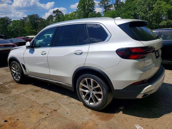 2025 BMW X5 xDrive40i