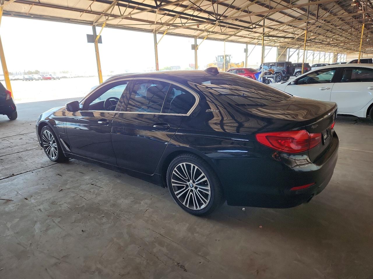 2019 BMW 530E