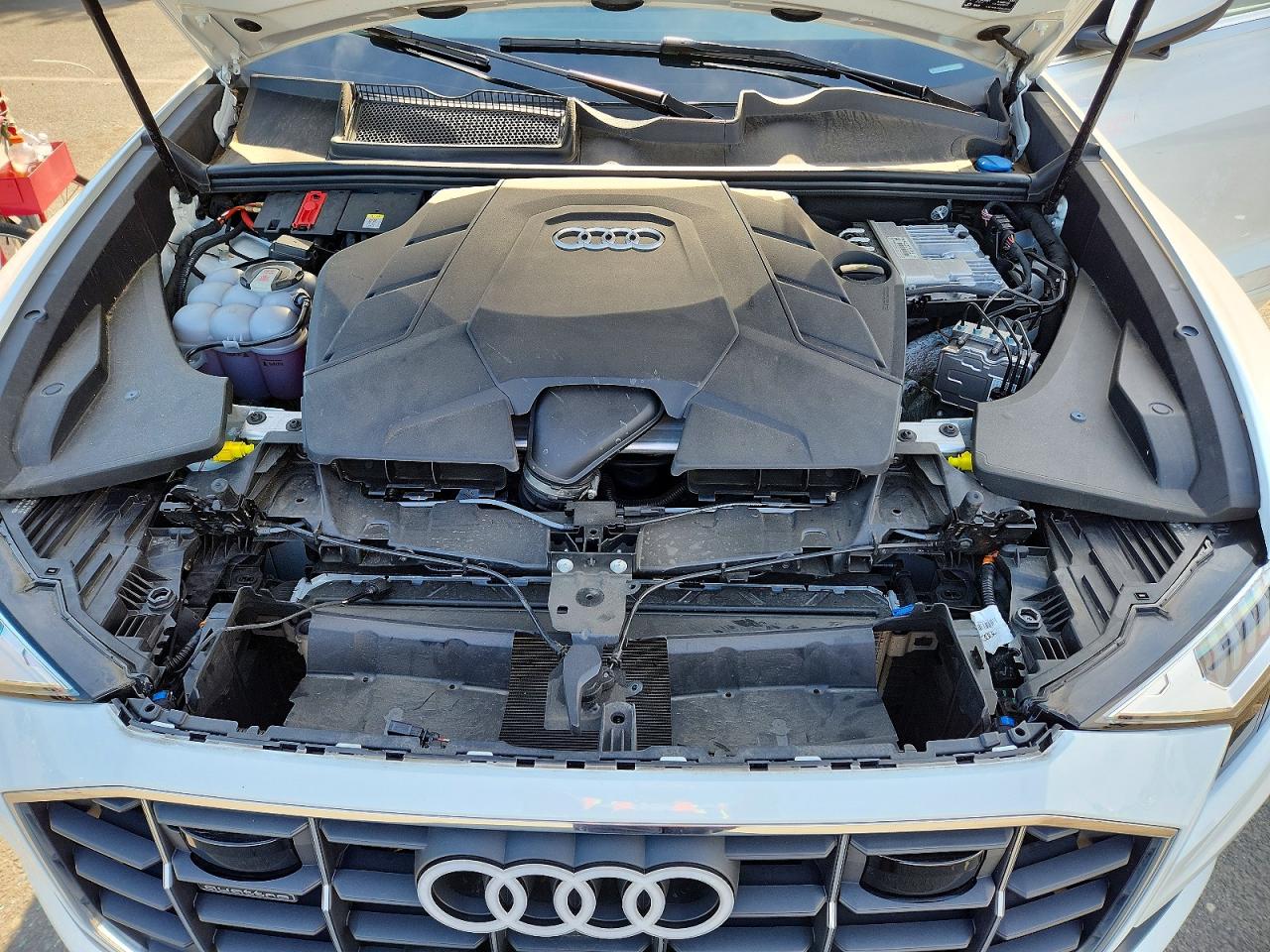 2023 AUDI Q8 quattro Premium Plus