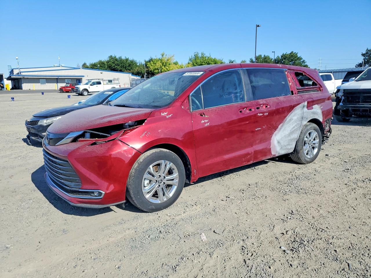 2024 TOYOTA SIENNA Platinum