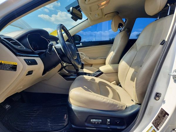 2015 KIA CADENZA