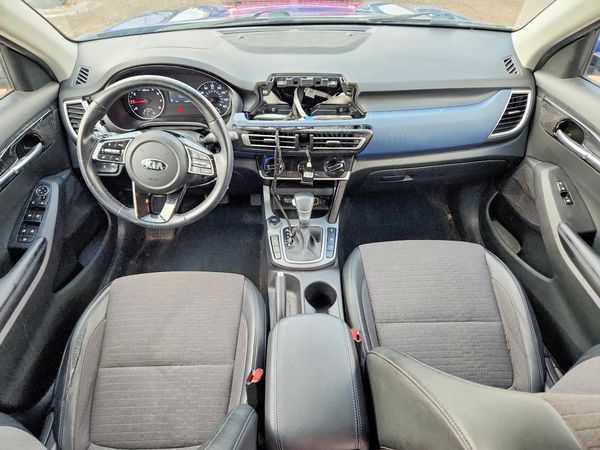 2021 KIA SELTOS S