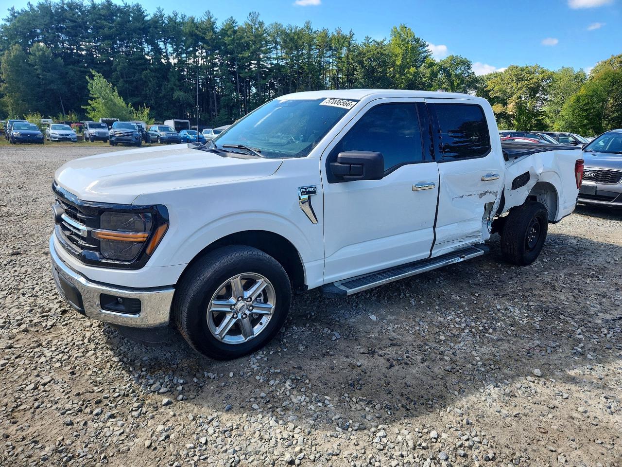 2025 FORD F150 XLT — Front 3/4