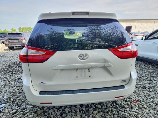 2019 TOYOTA SIENNA