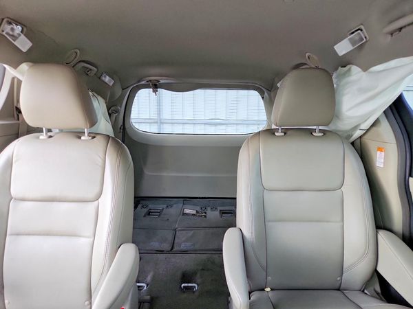 2019 TOYOTA SIENNA
